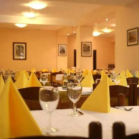 Готель Porto 3*