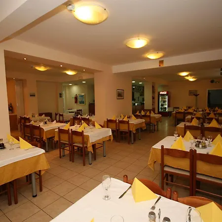 Porto Hotel 3*