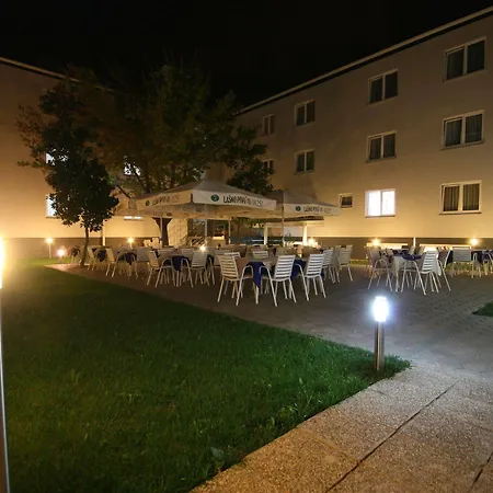 Готель Porto Задар