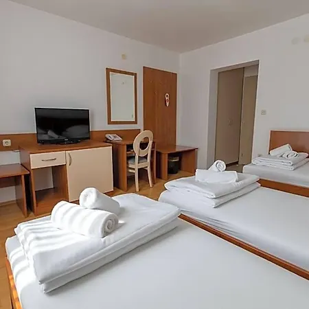 Hotel Porto 3*