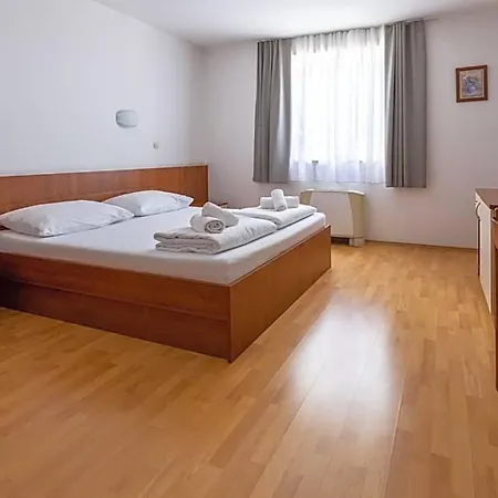 Porto Hotel 3*